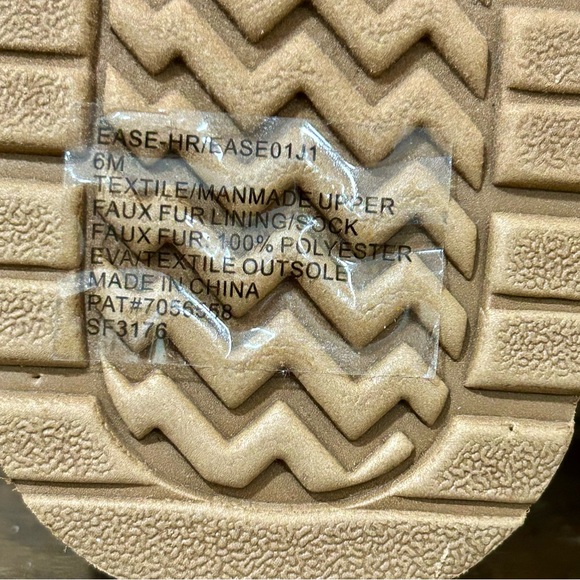 Madden Girl Sz 6 Tan Faux Suede Platform Boots with Rhinestones NWOT - Picture 16 of 16